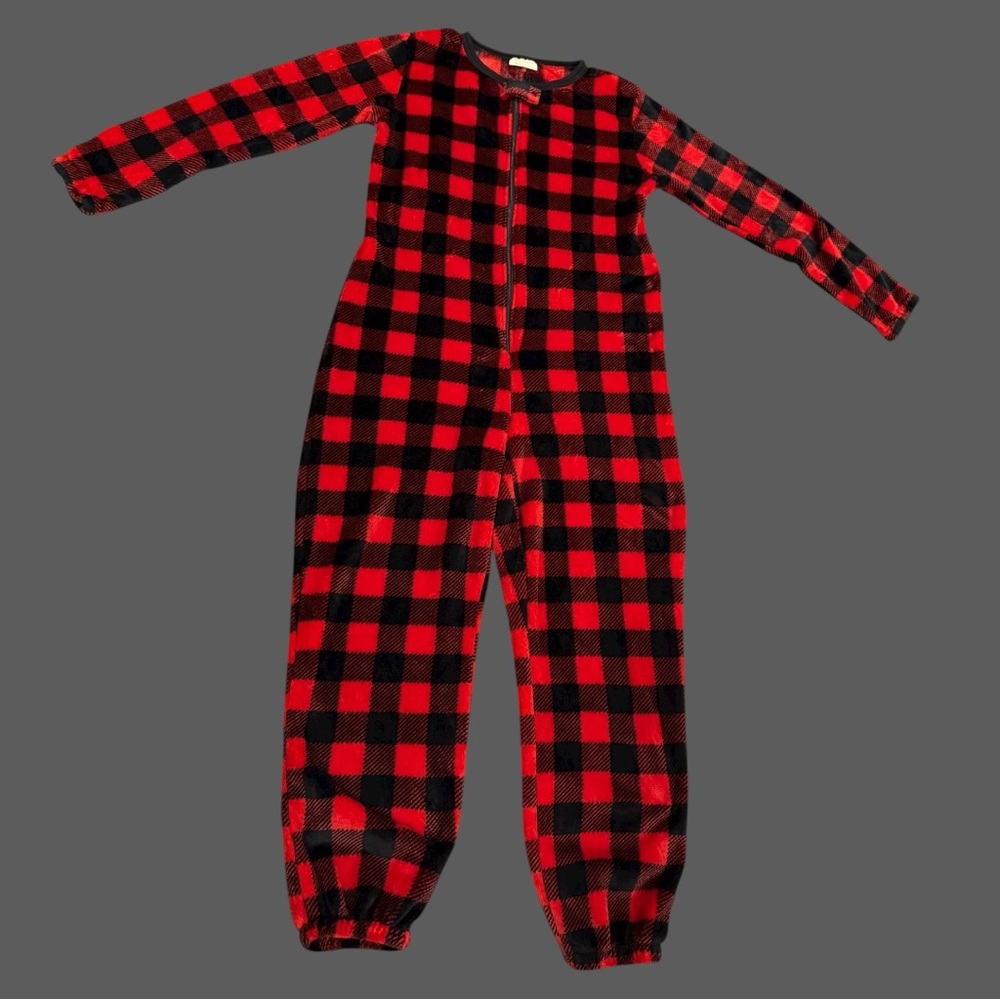 Bobbie Brooks Red and Black Onesie Sleepwear